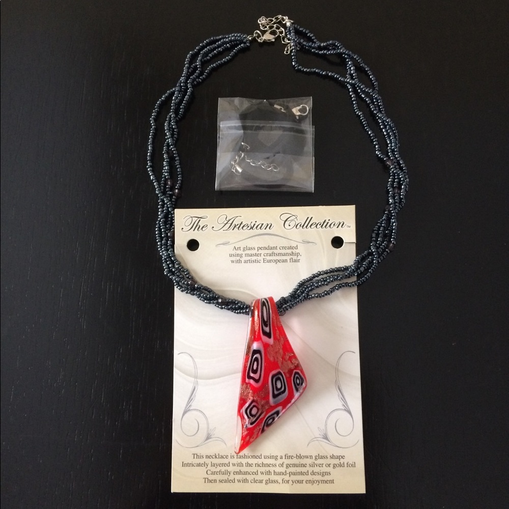 Beaded necklace with glass pendant